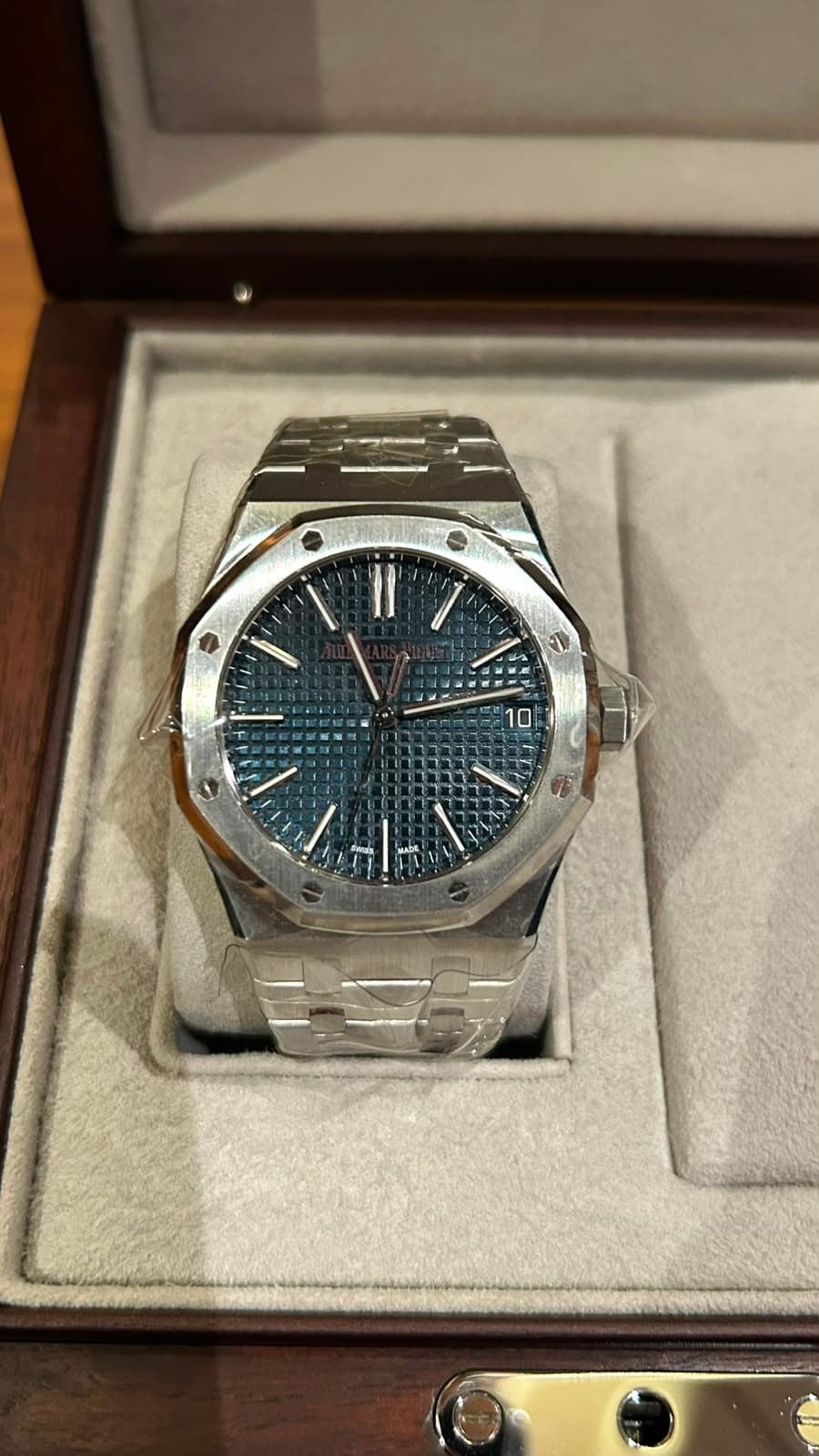 Royal Oak 41