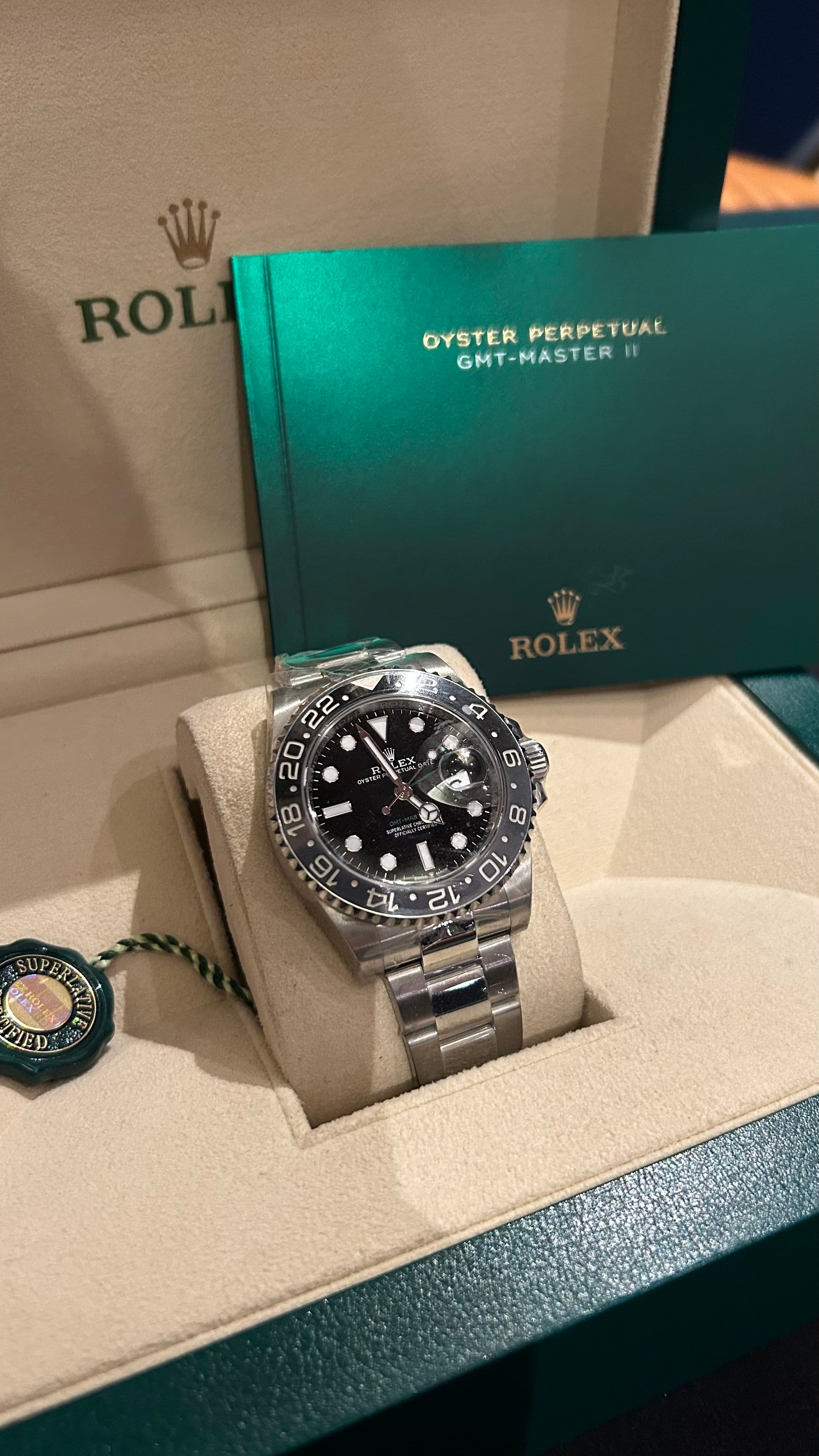 Gmt-Master II 40 “Bruce Wayne”